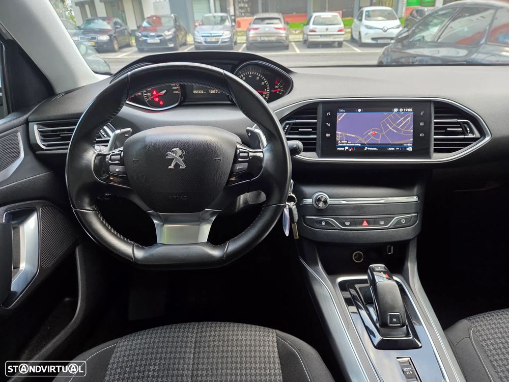 Peugeot 308 PureTech 130 GPF EAT8 Stop & Start Active Pack - 23