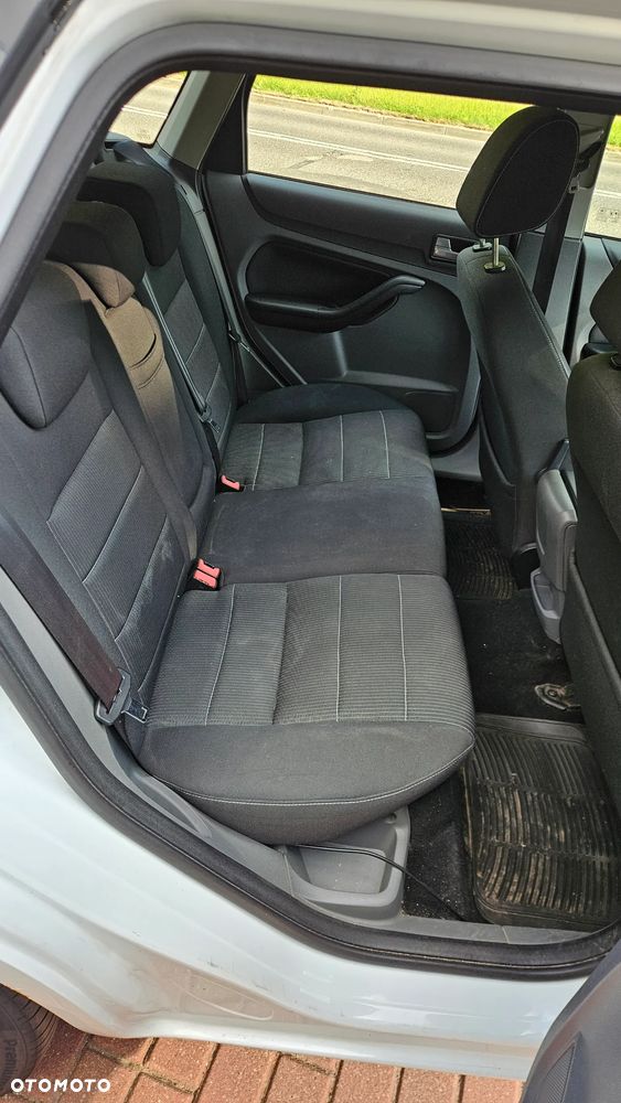 Ford Focus 1.6 TDCi DPF Titanium - 19