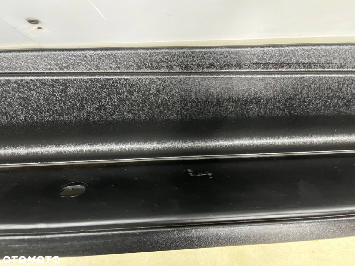 Nakładka progu Mercedes ML II w164 AMG 05-11r. PRAWA dolna podpora listwa stopnia progu a1646901475 - 9