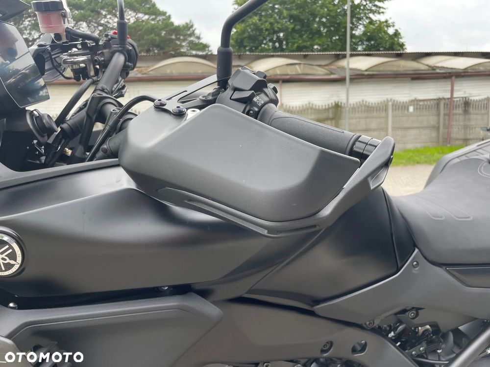 Yamaha MT - 8