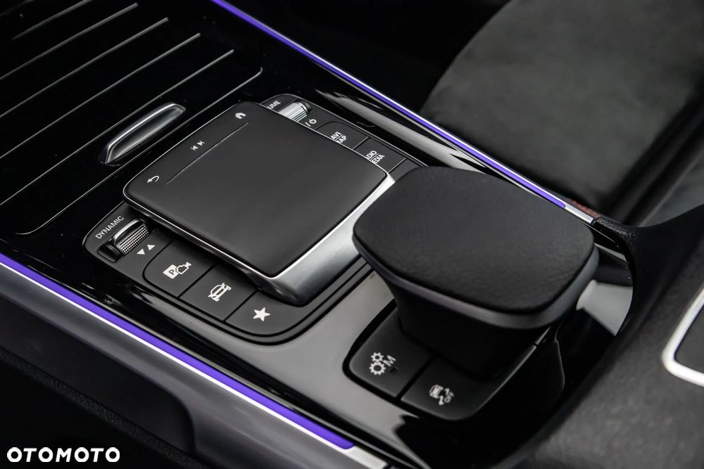 Mercedes-Benz GLB AMG 35 mHEV 4-Matic 8G-DCT - 26