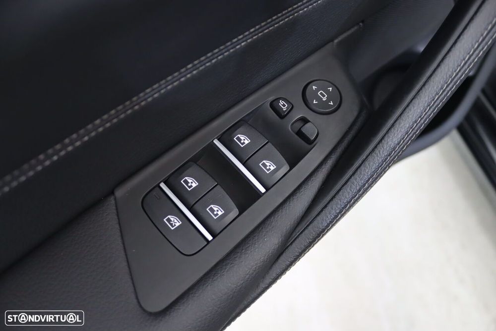 BMW 530 e Line Luxury - 22