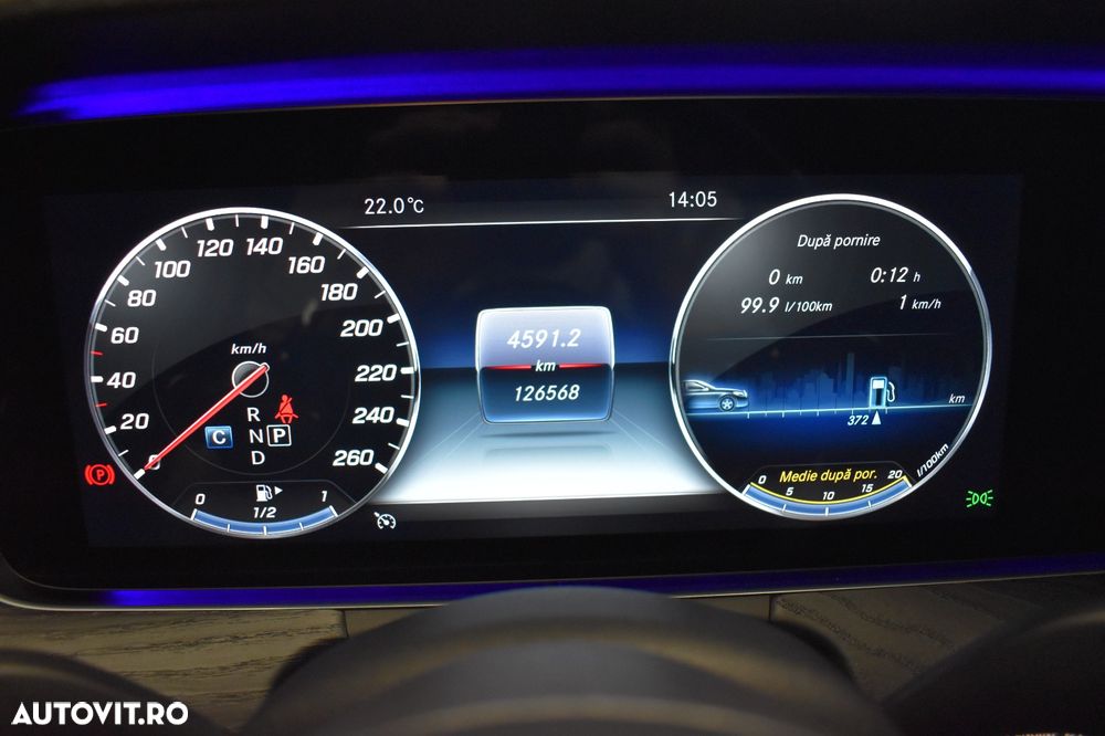 Mercedes-Benz E 200 4Matic 9G-TRONIC AMG Line - 21