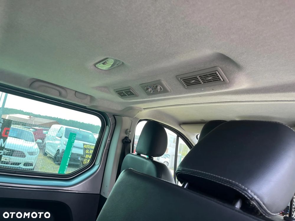 Renault Trafic Grand SpaceClass 2.0 dCi - 12