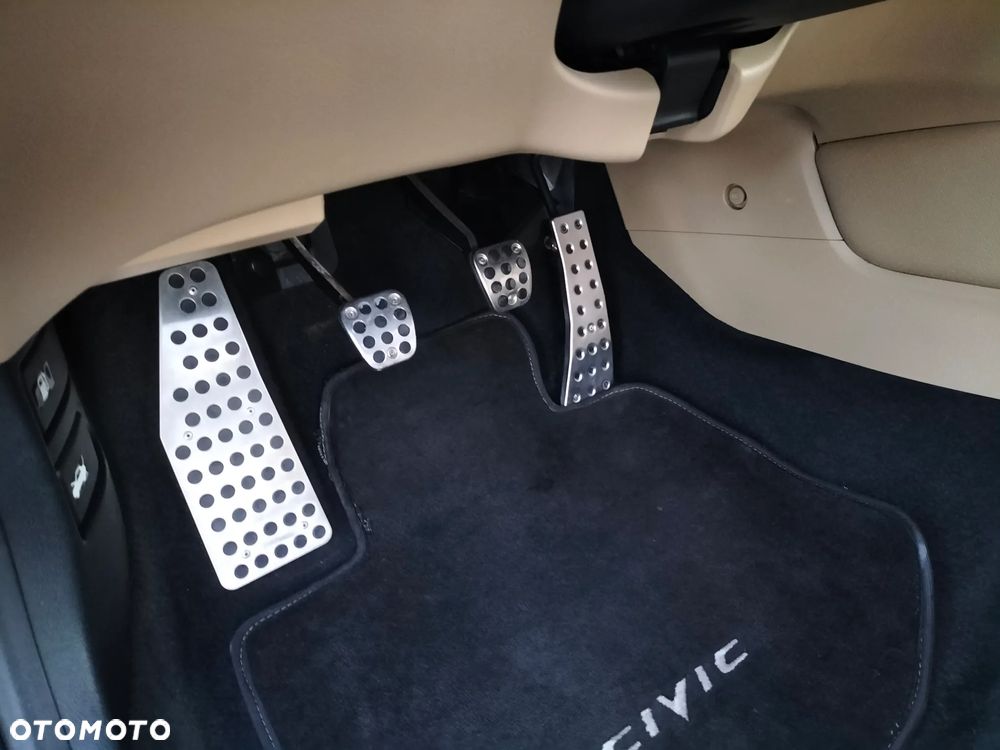 Honda Civic 1.8 Sport - 21