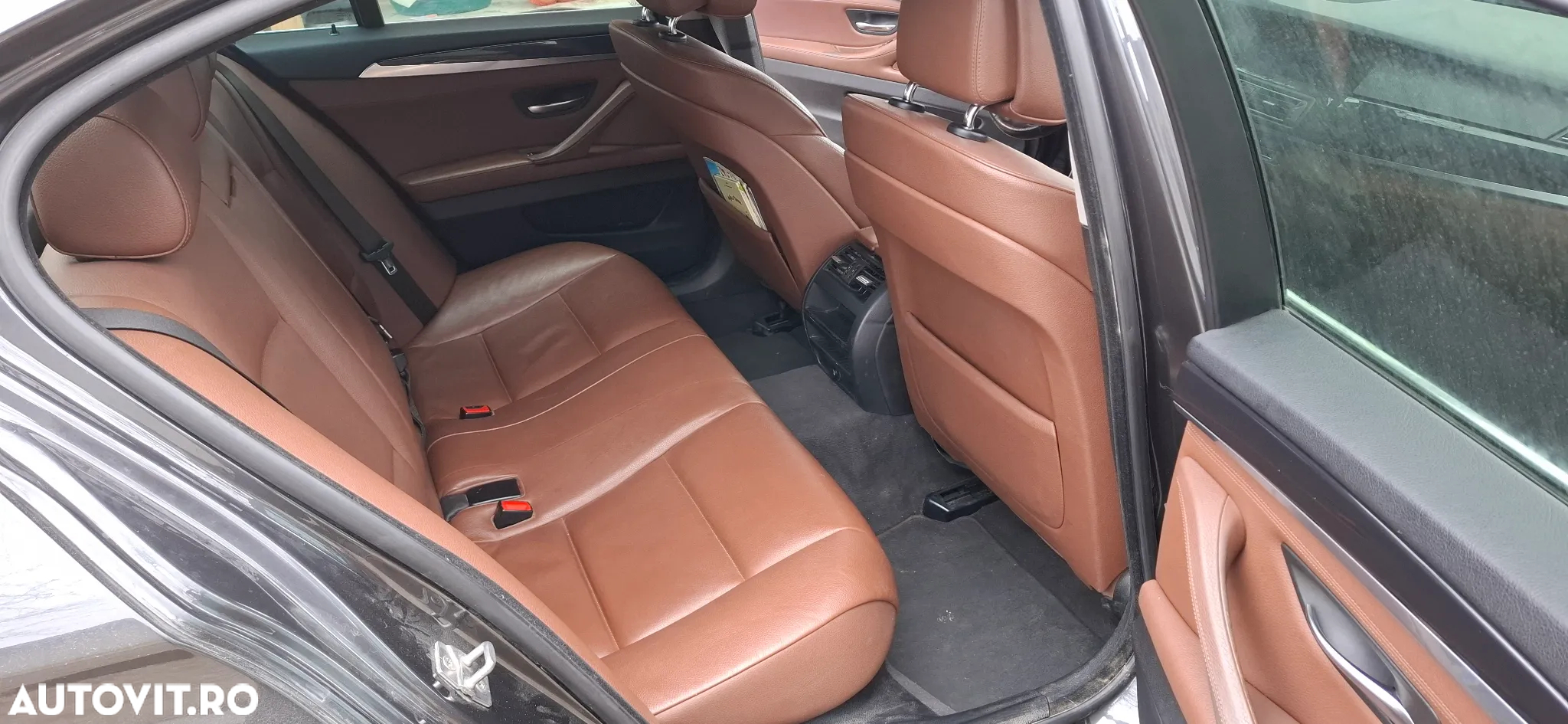 BMW Seria 5 520d - 8