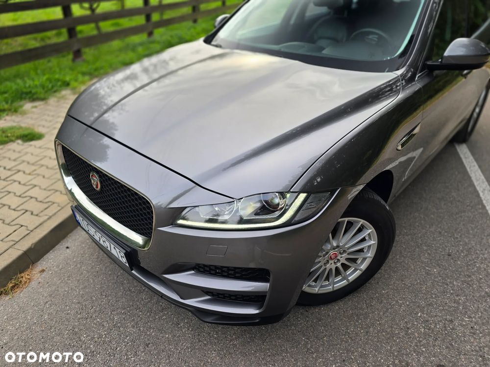 Jaguar F-Pace 20d AWD Prestige - 37
