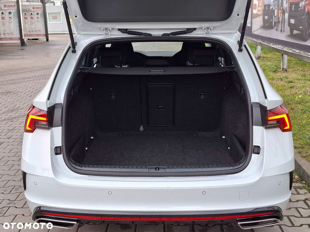 Skoda Octavia 2.0 TDI RS DSG - 37