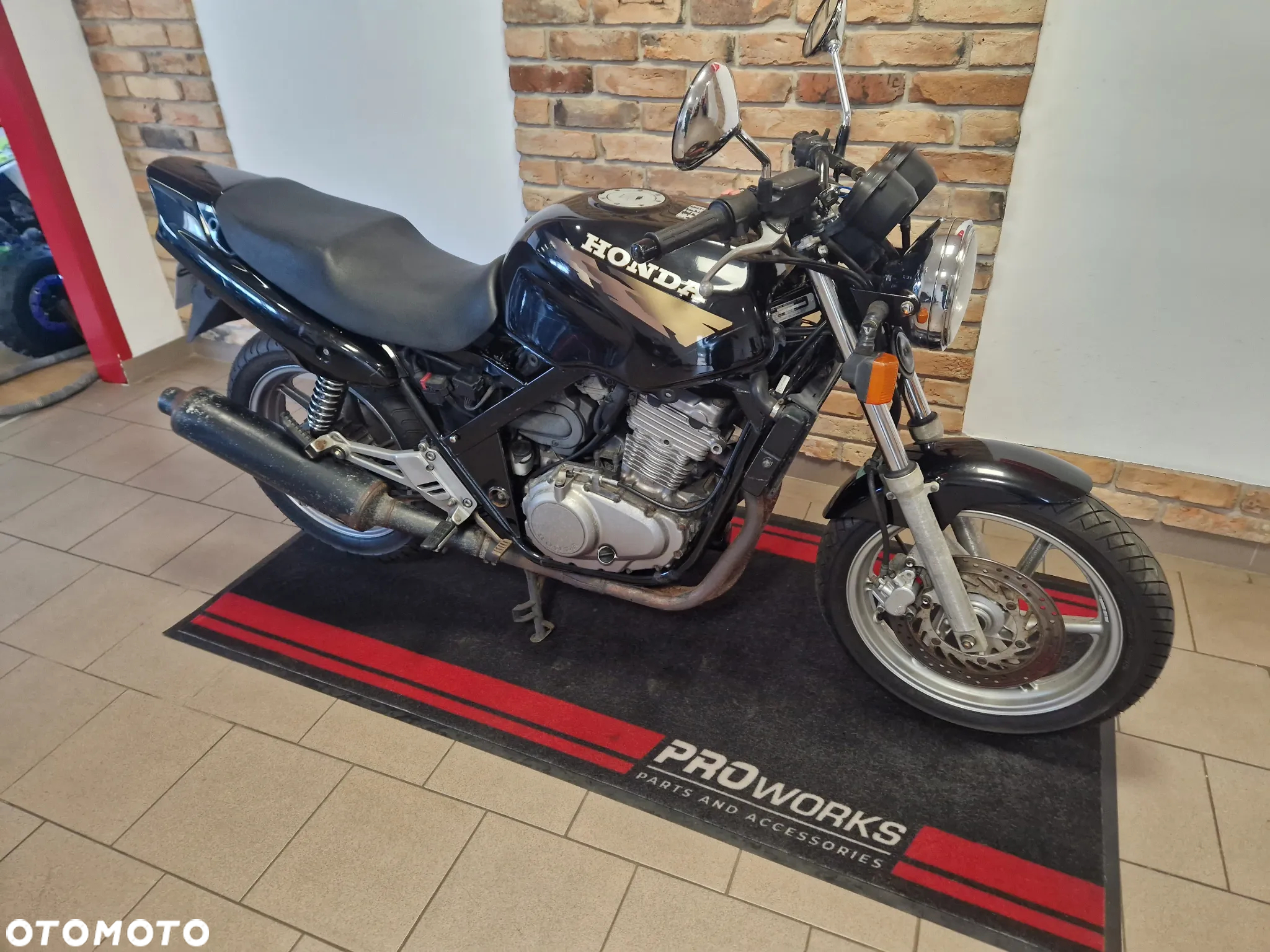 Honda CB - 18
