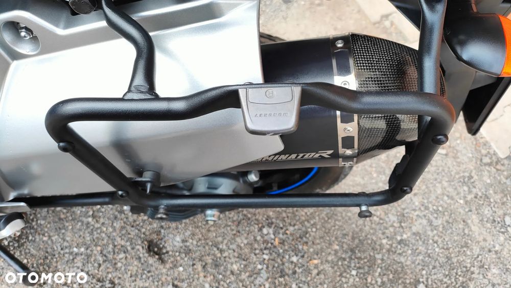 Yamaha Super Tenere - 4