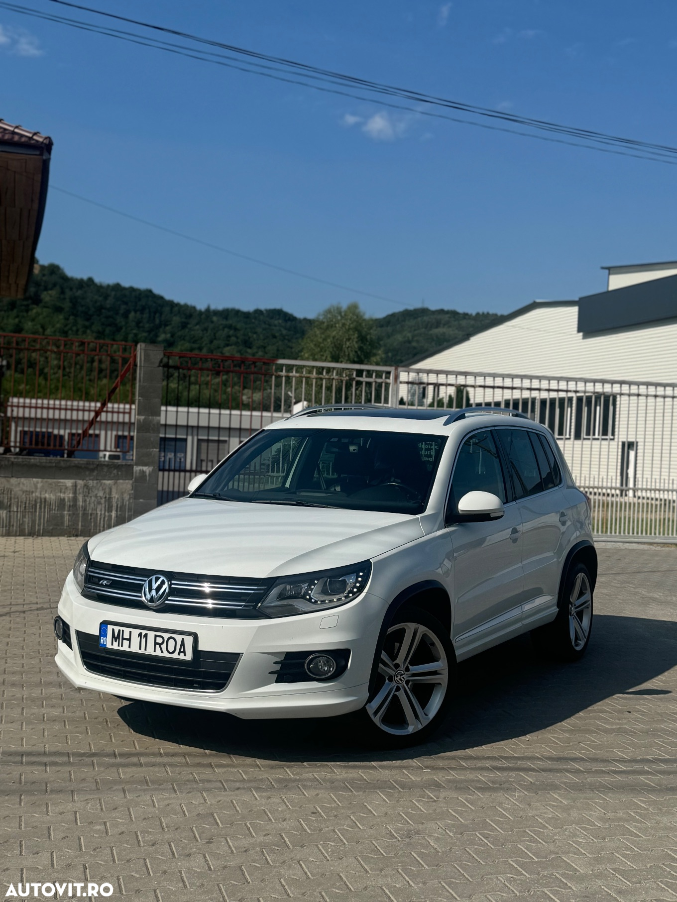 Volkswagen Tiguan 2.0 TDI 4Mot DSG Comfortline - 11