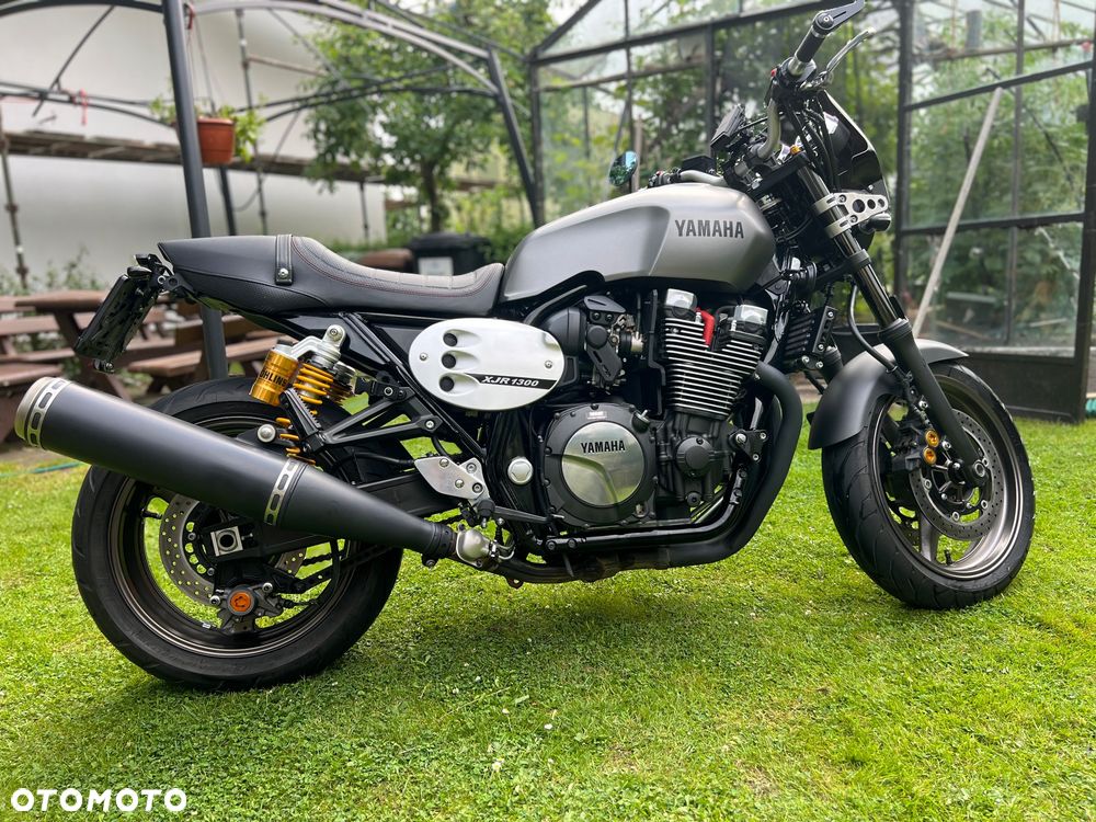 Yamaha XJR - 1