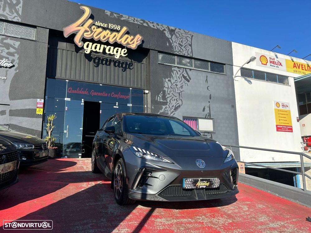 MG MG4 64 kWh Luxury - 5