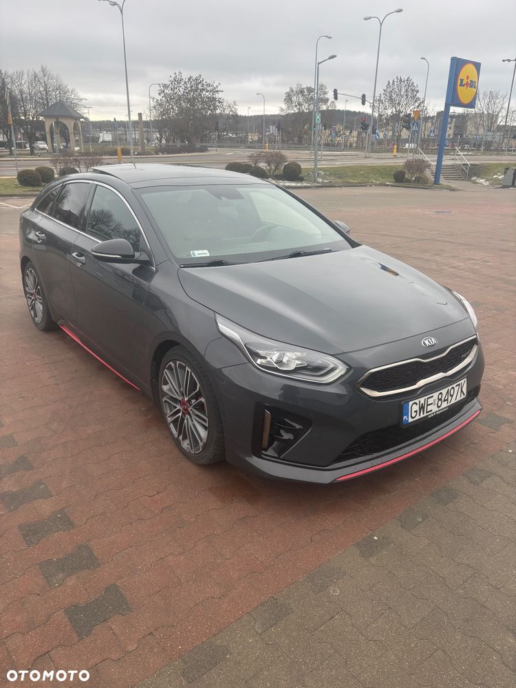 Kia ProCeed - 10