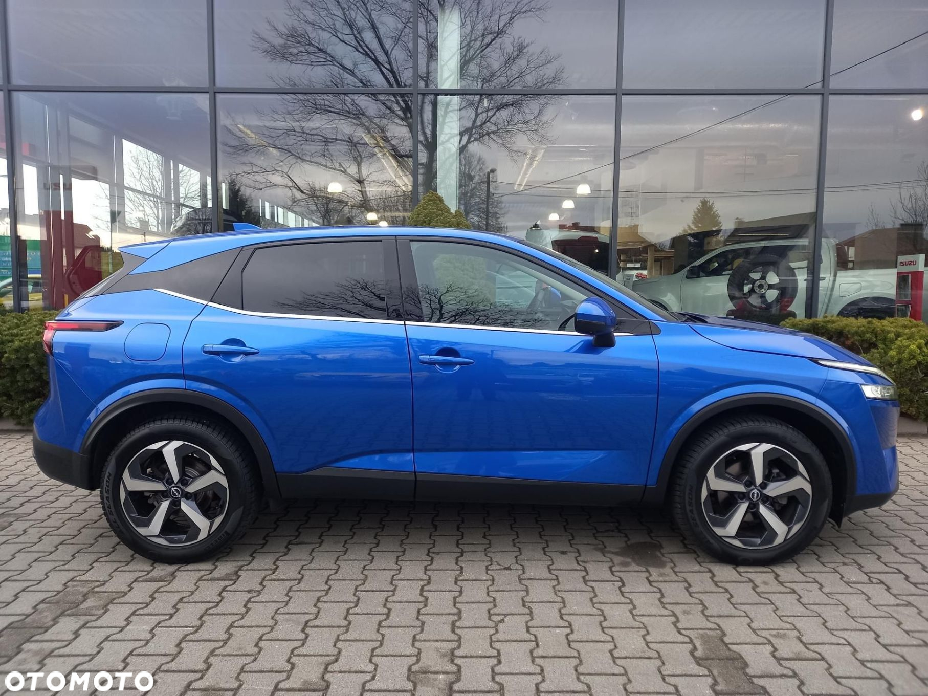 Nissan Qashqai - 2