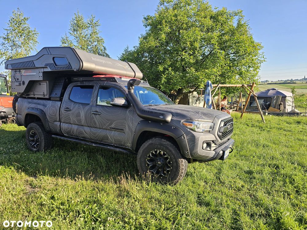 Toyota Tacoma - 18