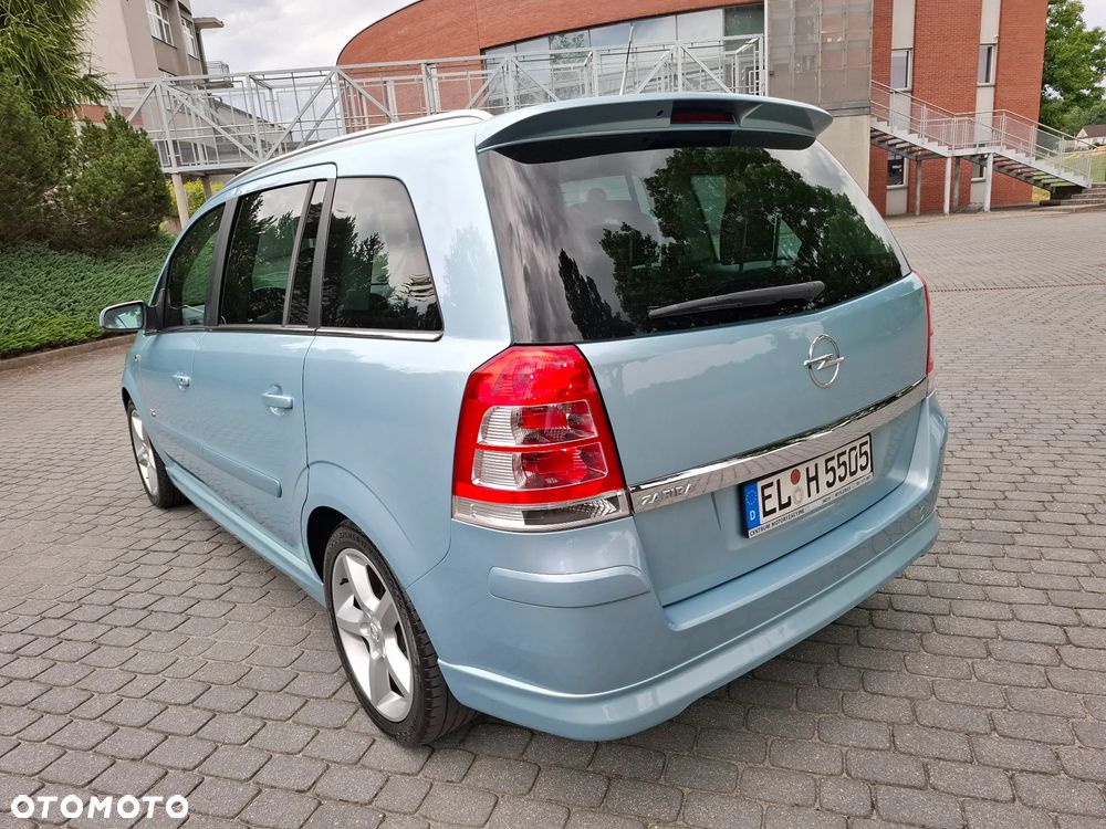 Opel Zafira 1.8 Sport - 13