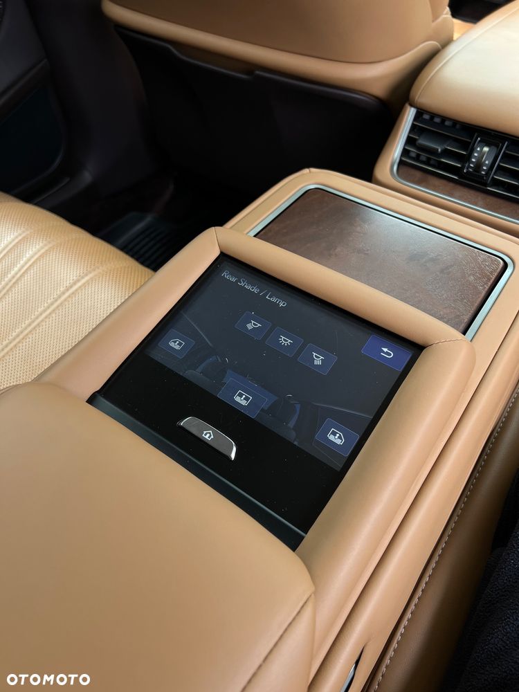 Lexus LS - 18