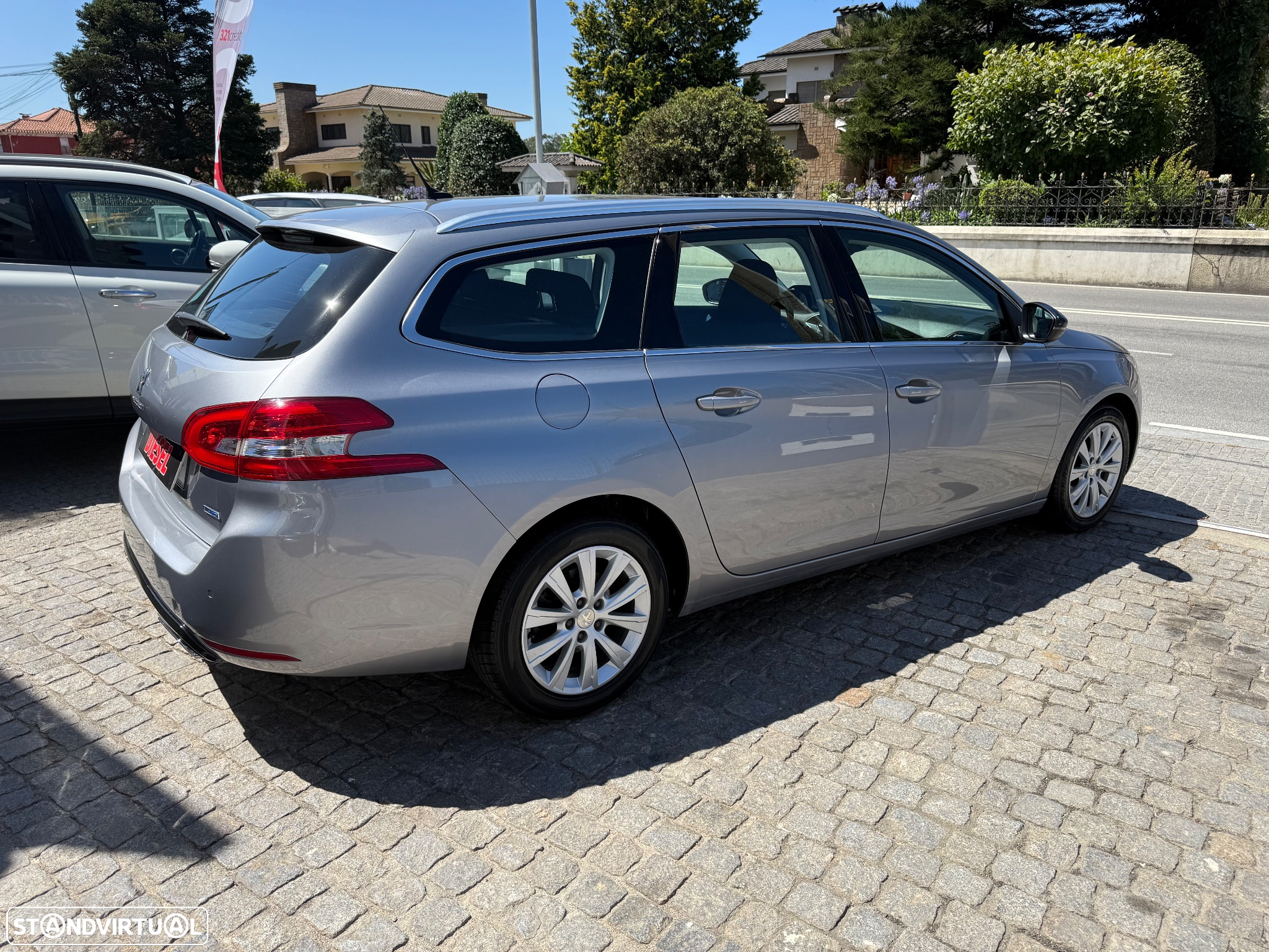Peugeot 308 SW 1.6 BlueHDi Allure J17 EAT6 - 10