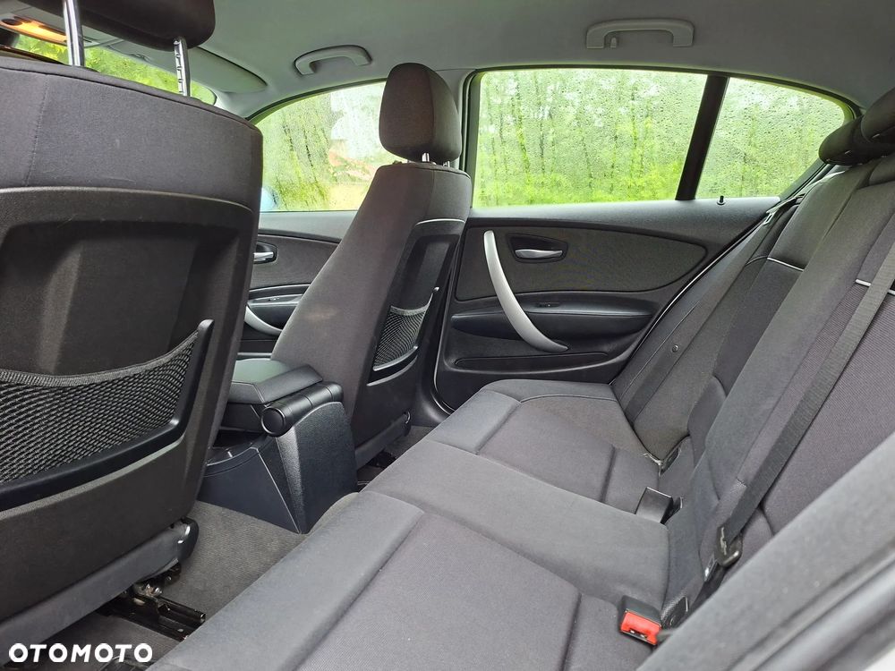 BMW Seria 1 118i - 4
