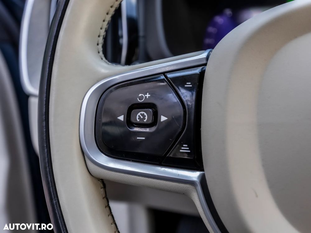 Volvo XC 60 B4 MHEV AT8 AWD Inscription - 30
