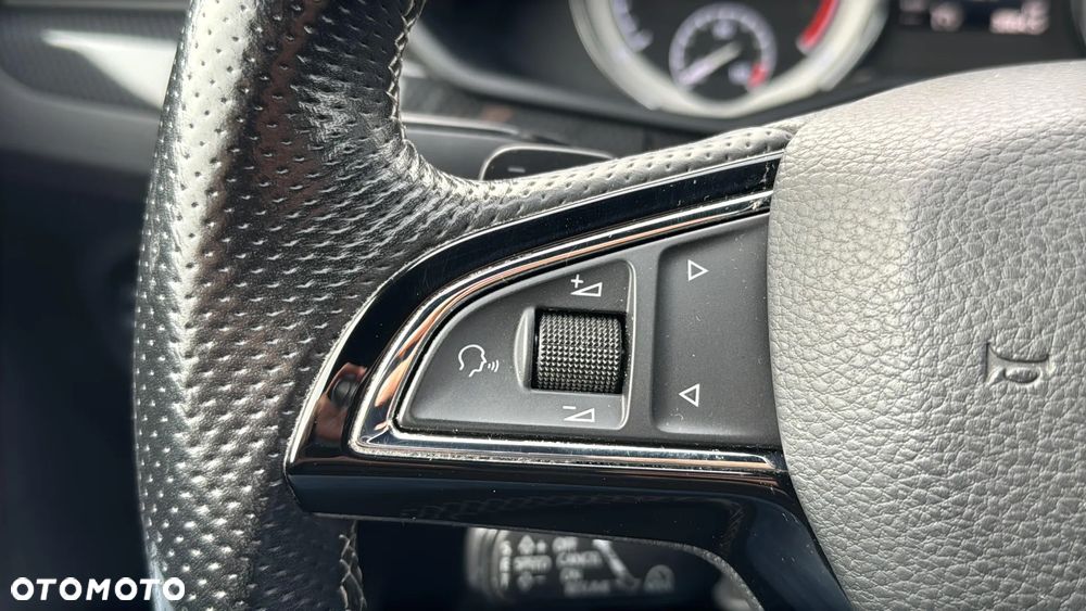 Skoda Superb 2.0 TDI SCR 4x4 Sportline DSG - 20