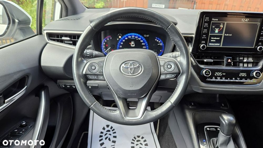 Toyota Corolla - 25
