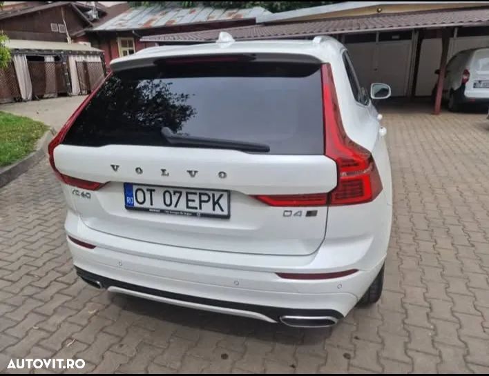 Volvo XC 60 D4 AWD R-Design - 8