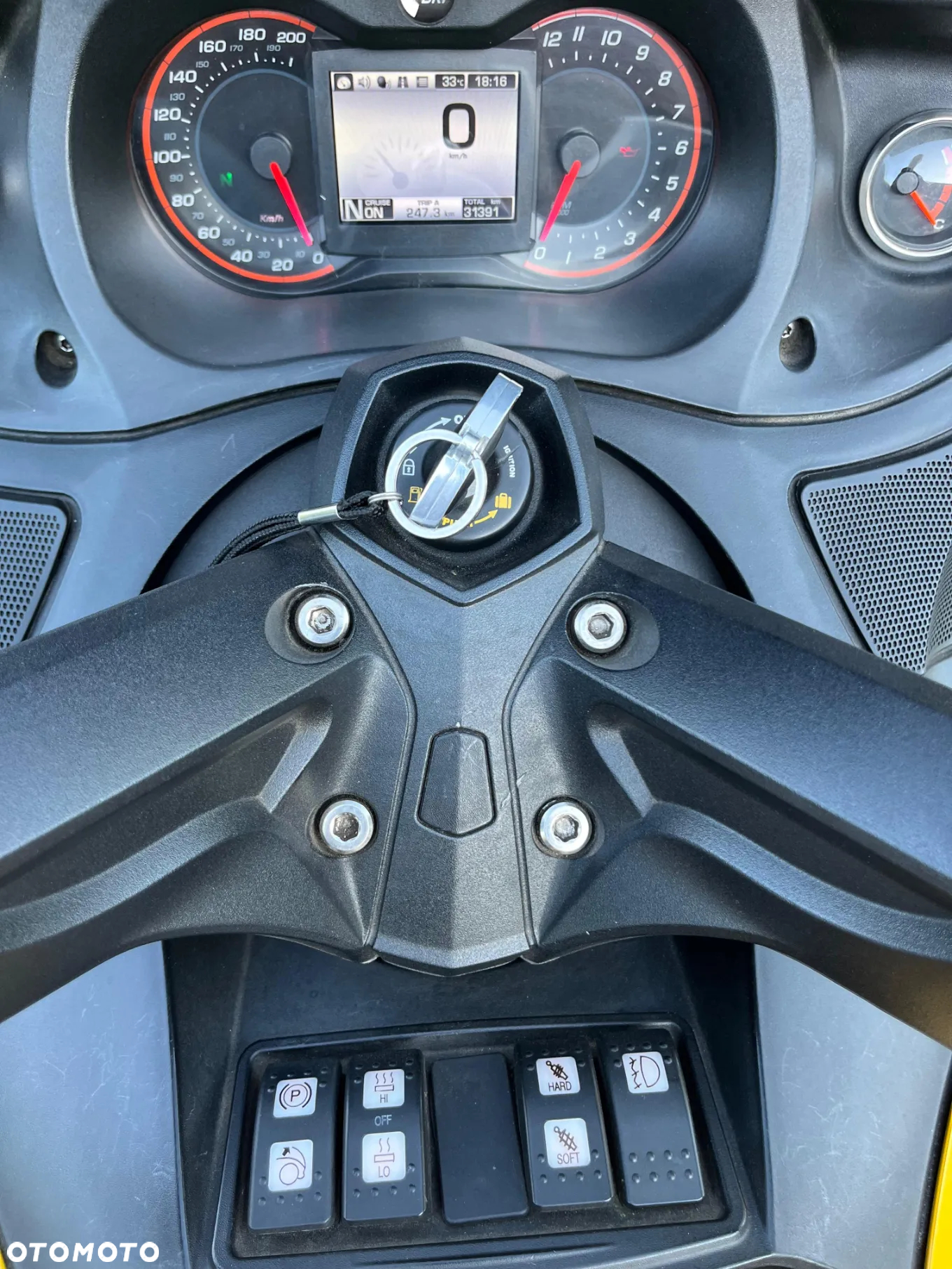 Can-Am Spyder - 6