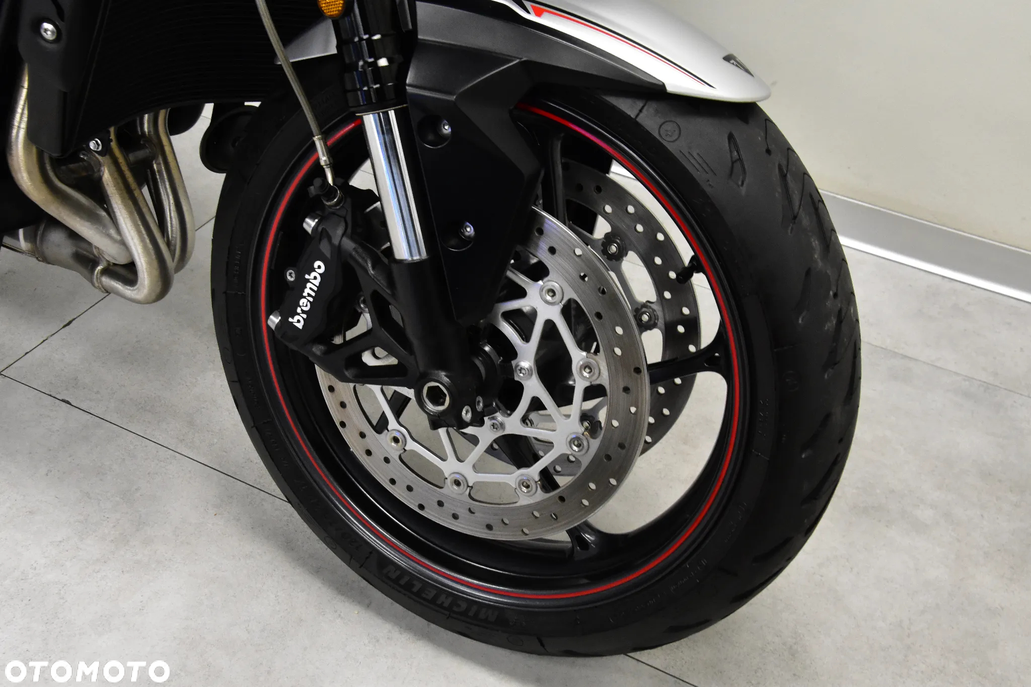 Triumph Street Triple - 24