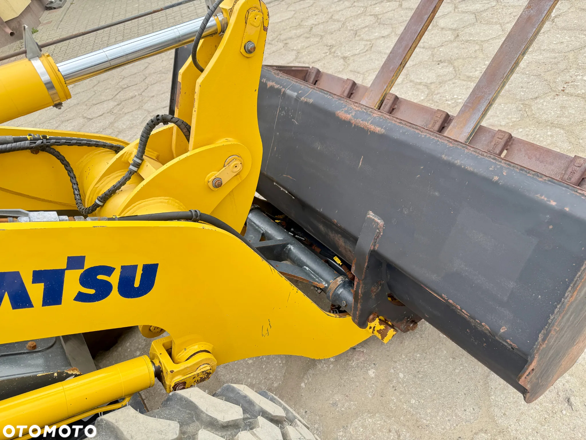 Komatsu ładowarka kołowa przegubowa WA80 centralne smarowanie NOWE opony - 12