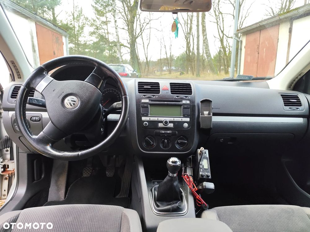 Volkswagen Golf 2.0 TDI Comfortline - 22