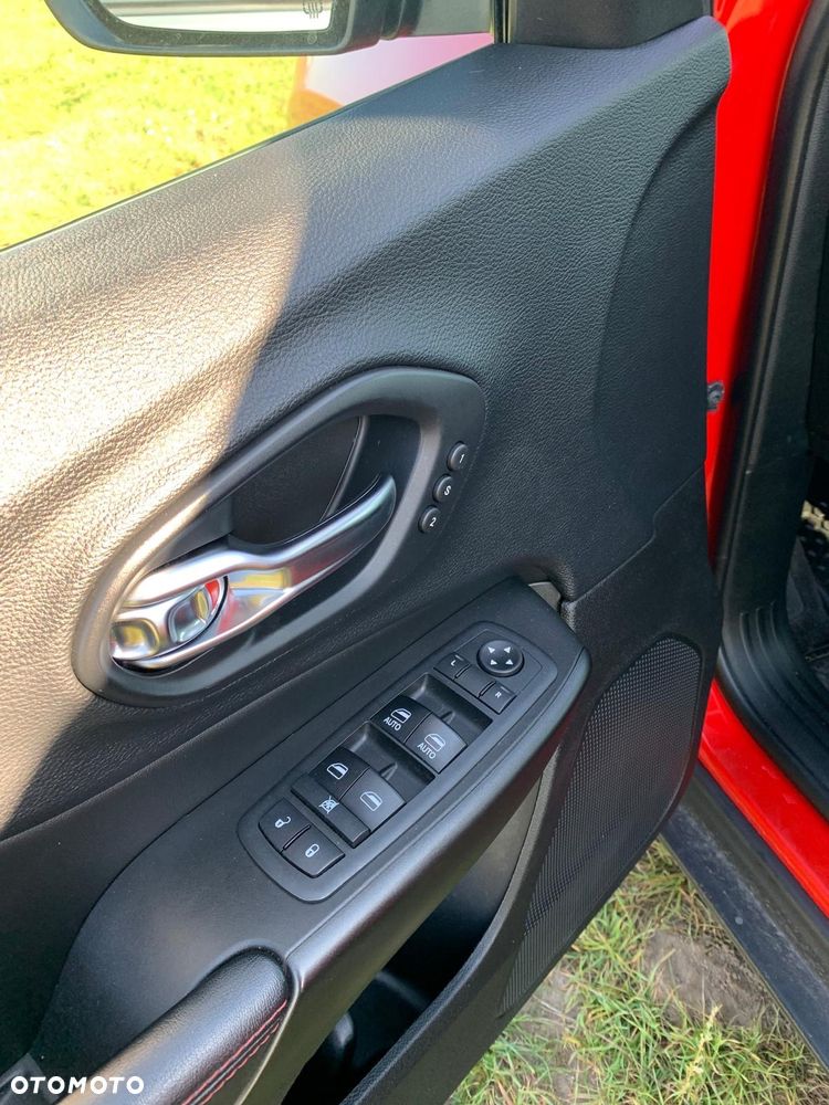 Jeep Cherokee 3.2 V6 Pentastar Active Drive Lock Autom Trailhawk - 12