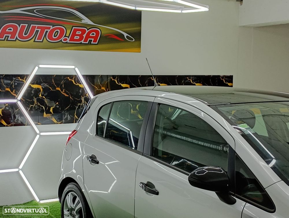 Opel Corsa 1.2 City FlexFuel - 9