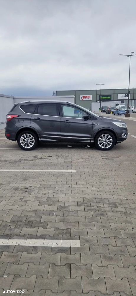 Ford Kuga 2.0 TDCi 4WD Powershift Vignale - 10
