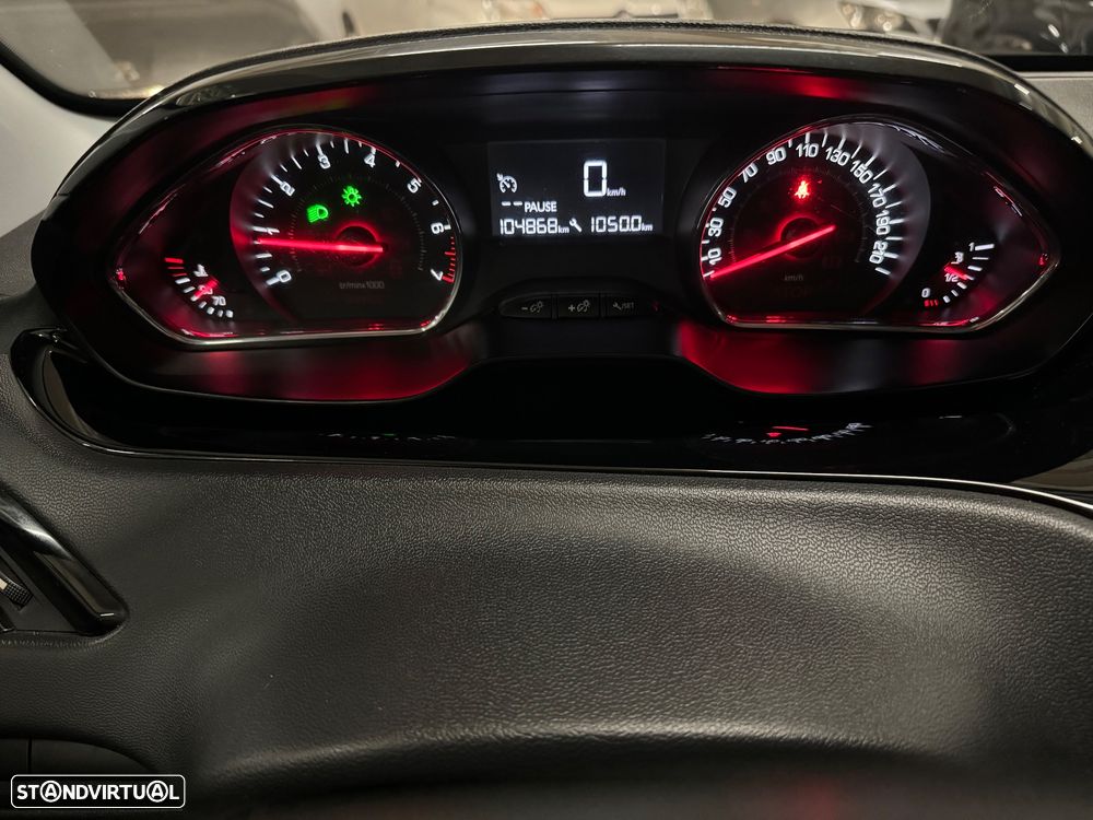 Peugeot 208 1.2 VTi SE Style - 15
