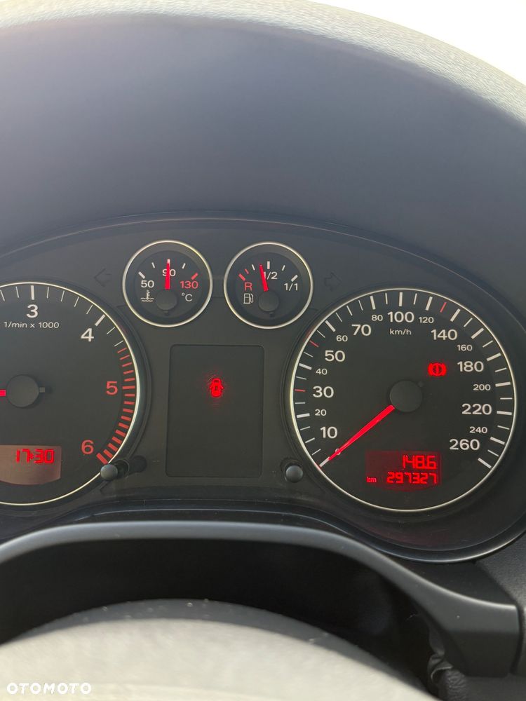 Audi A3 Sportback 1.9 TDI DPF Ambiente - 12