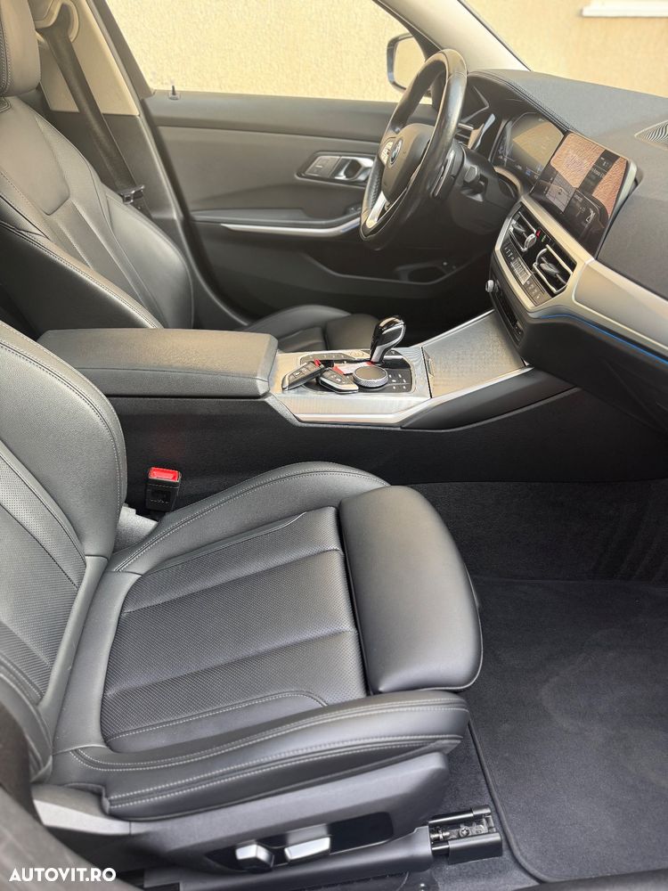 BMW Seria 3 320e Aut. Luxury Line - 7