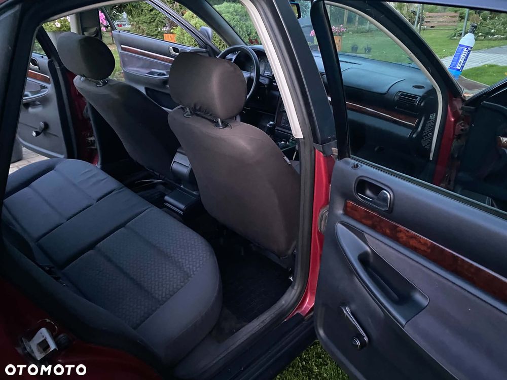 Audi A4 Limousine 1.8 - 9