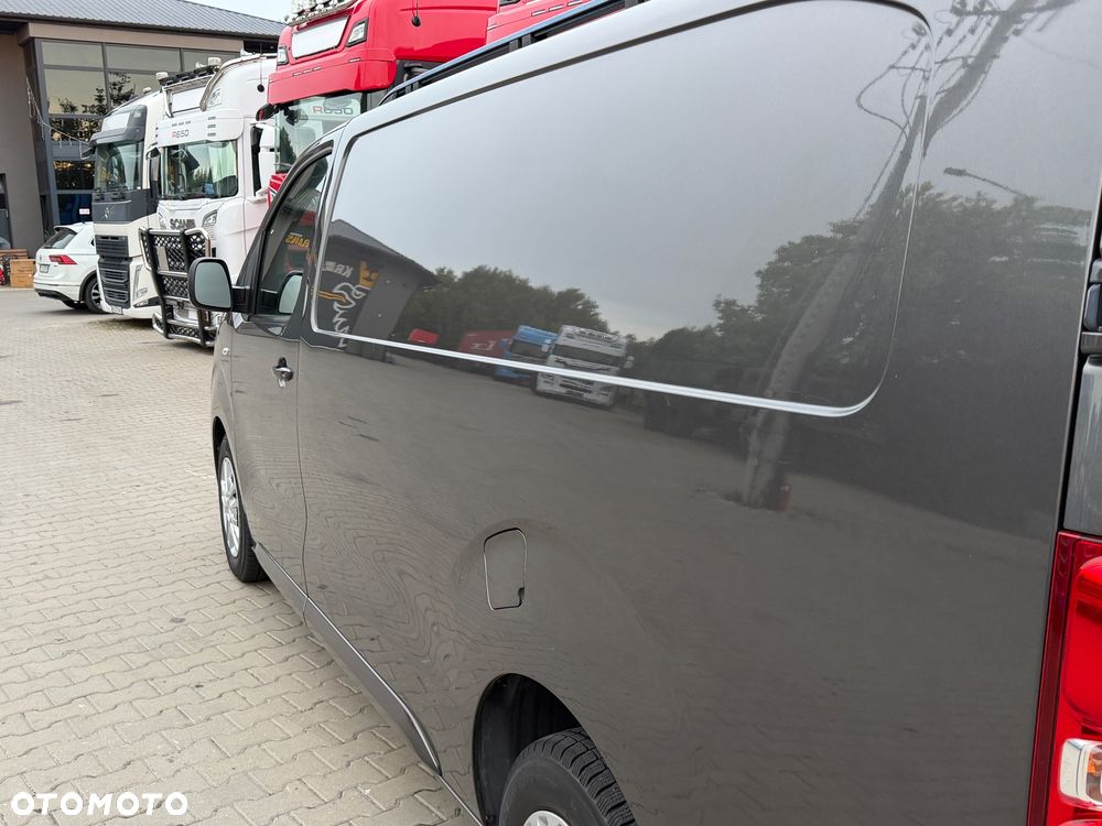 Opel Opel Vivaro 2.0 Diesel 150KM 80 000km serwisowany tylko w ASO IDEALNY STAN - 38
