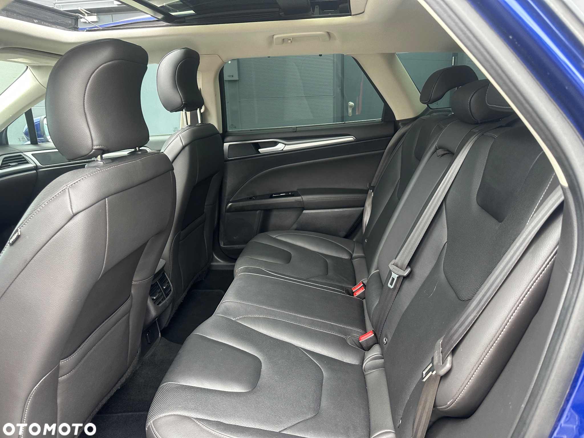 Ford Mondeo 2.0 TDCi Bi-Turbo PowerShift-Aut Titanium - 32