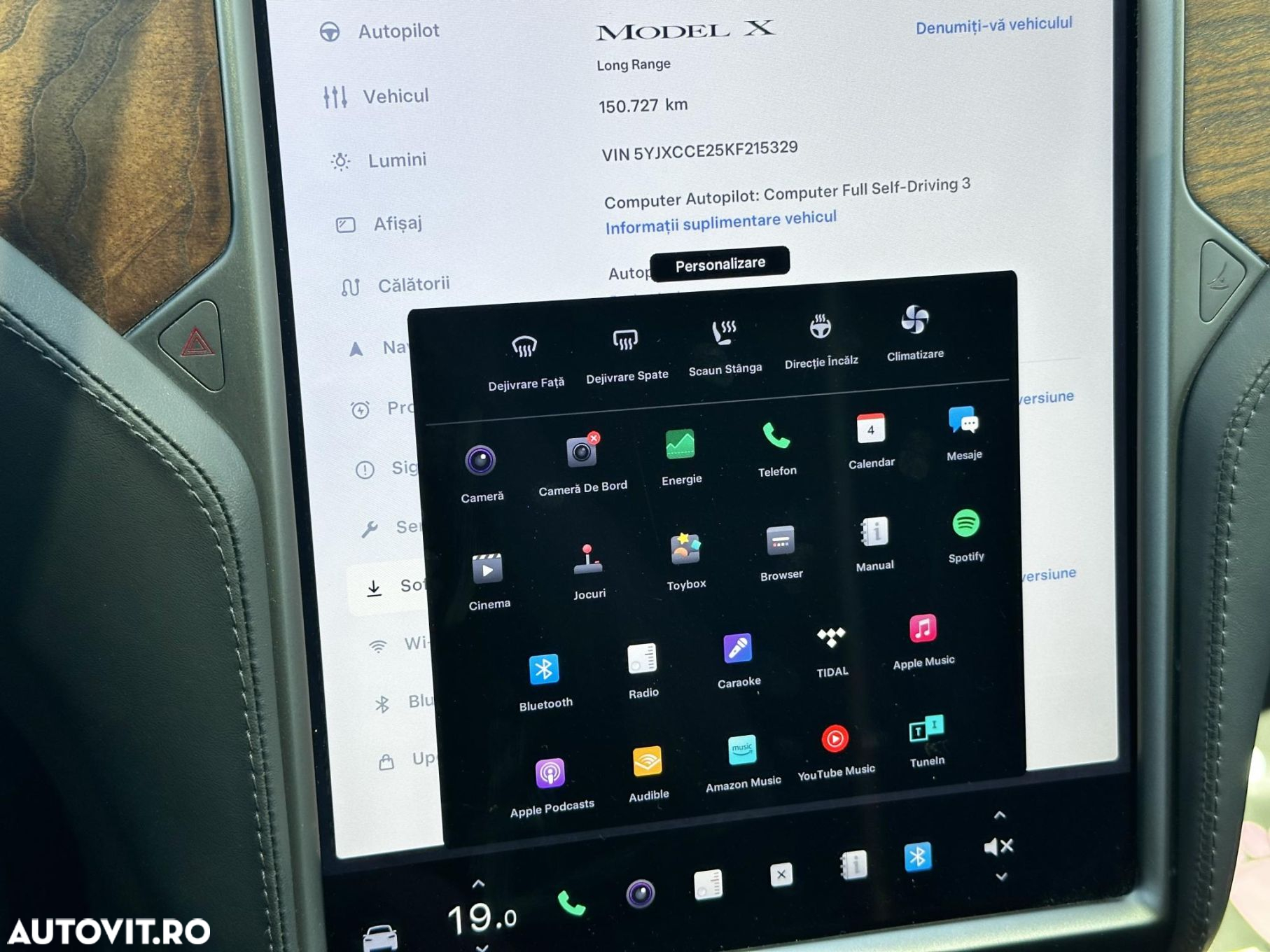 Tesla Model X - 22
