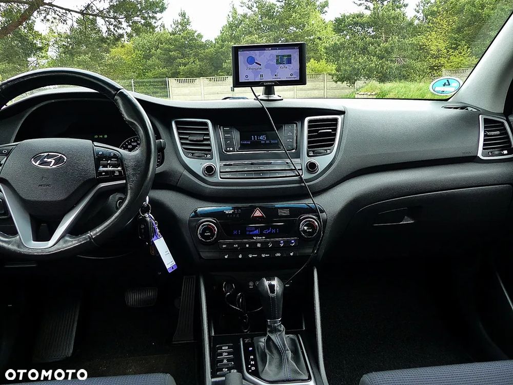 Hyundai Tucson 2.0 CRDi 4WD Automatik Advantage - 36