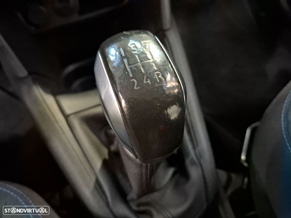 Peugeot 208 1.2 PureTech Active - 19