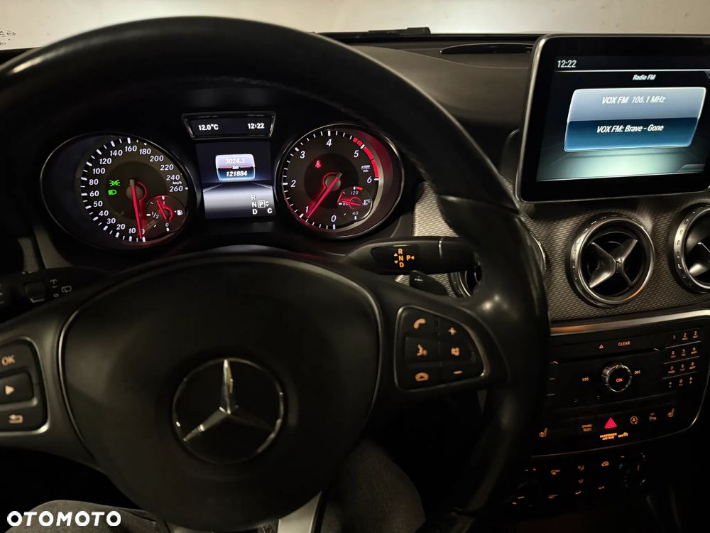 Mercedes-Benz GLA - 15