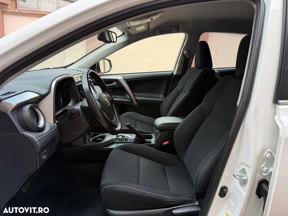 Toyota RAV4 - 16