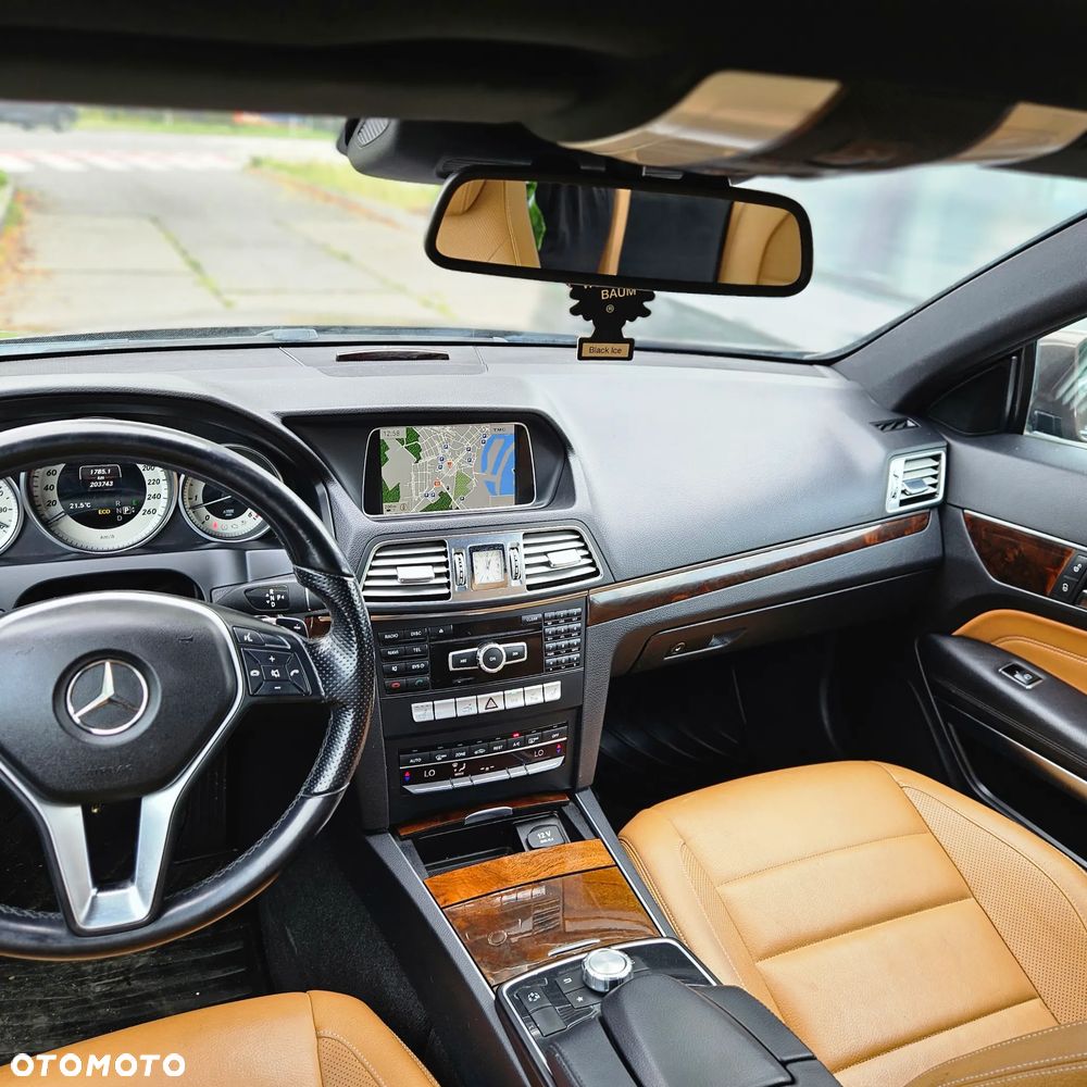 Mercedes-Benz Klasa E - 21