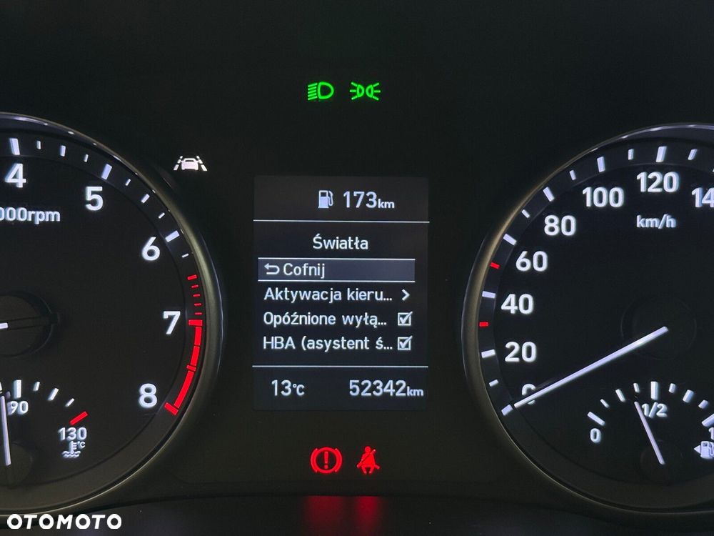 Hyundai i30 1.5 DPI Classic + - 34