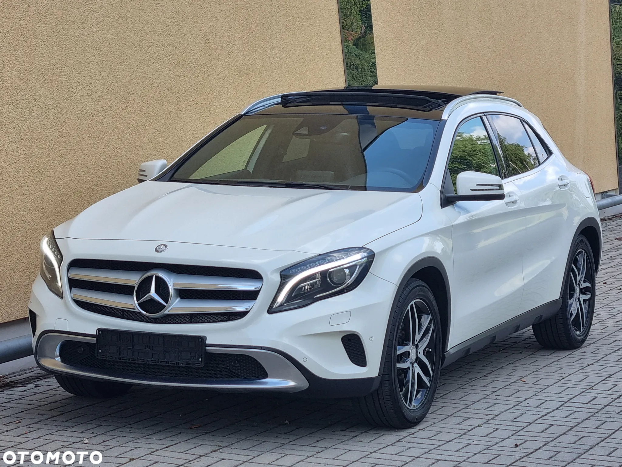 Mercedes-Benz GLA 250 7G-DCT Urban - 7
