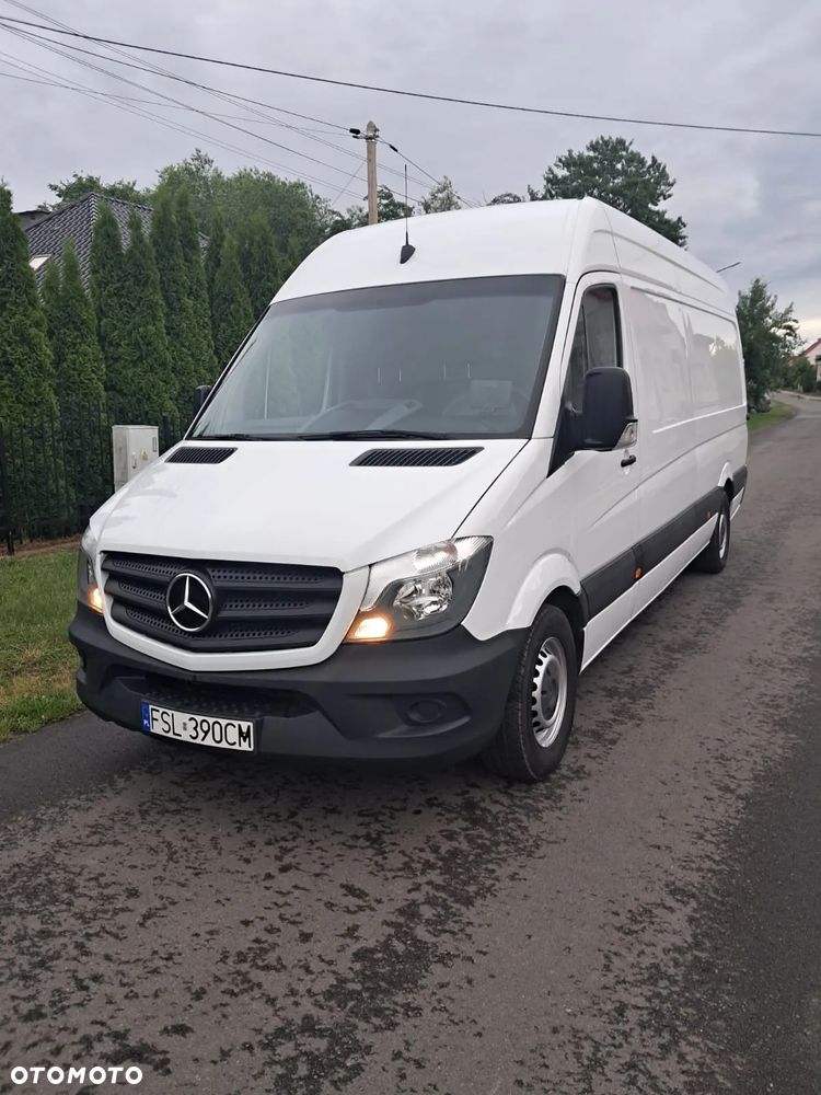 Mercedes-Benz Sprinter - 1